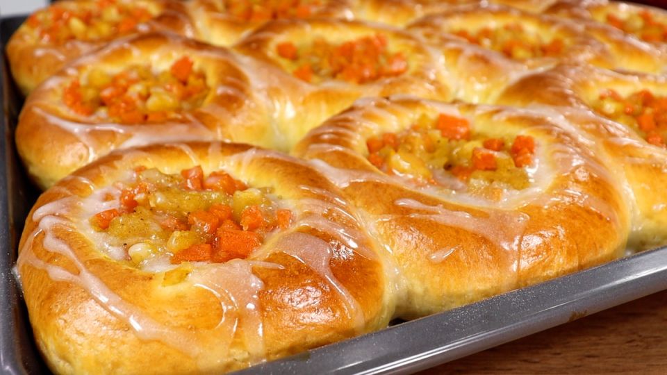 Нежные ватрушки с тыквой и яблоками, которые удивят своим вкусом