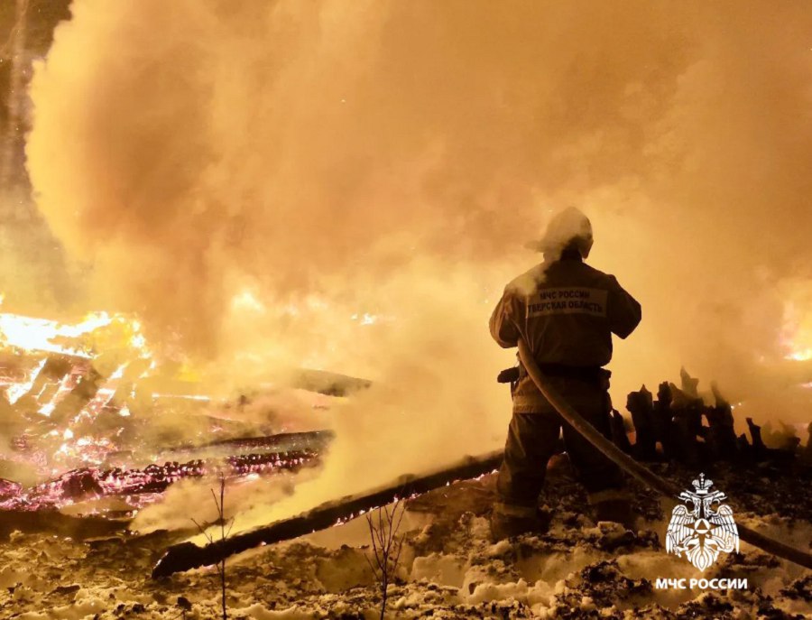 На пожаре в Весьегонском округе найдено тело погибшего На пожаре в Весьегонском округе найдено тело погибшего
