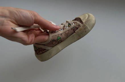 Как эффективно отмыть белую подошву и вернуть обуви первозданный вид