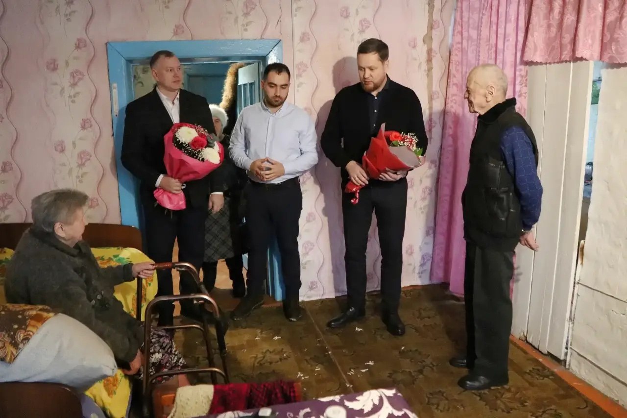 65 лет вместе: в Ржевском округе супруги Смирновы отметили железную свадьбу 65 лет вместе: в Ржевском округе супруги Смирновы отметили железную свадьбу