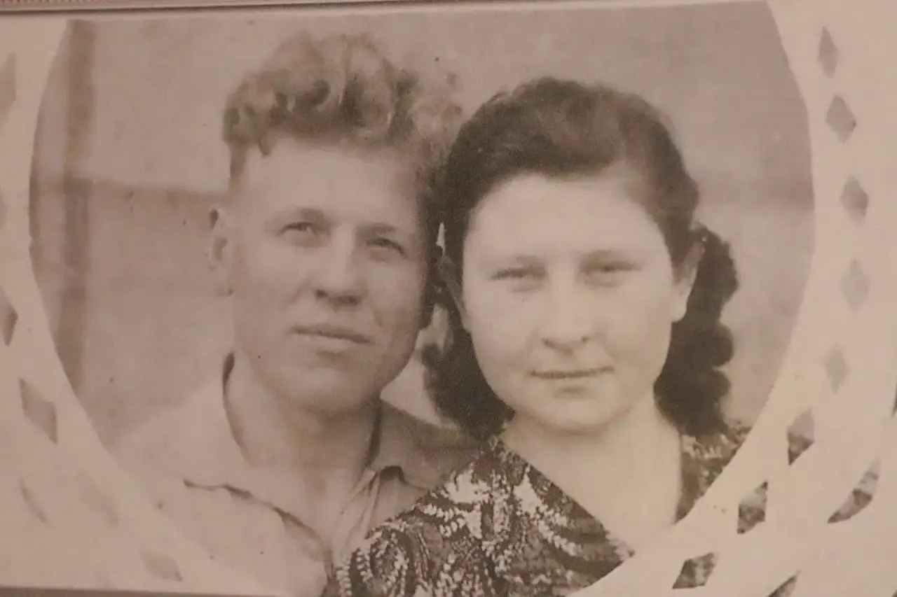 65 лет вместе: в Ржевском округе супруги Смирновы отметили железную свадьбу 65 лет вместе: в Ржевском округе супруги Смирновы отметили железную свадьбу