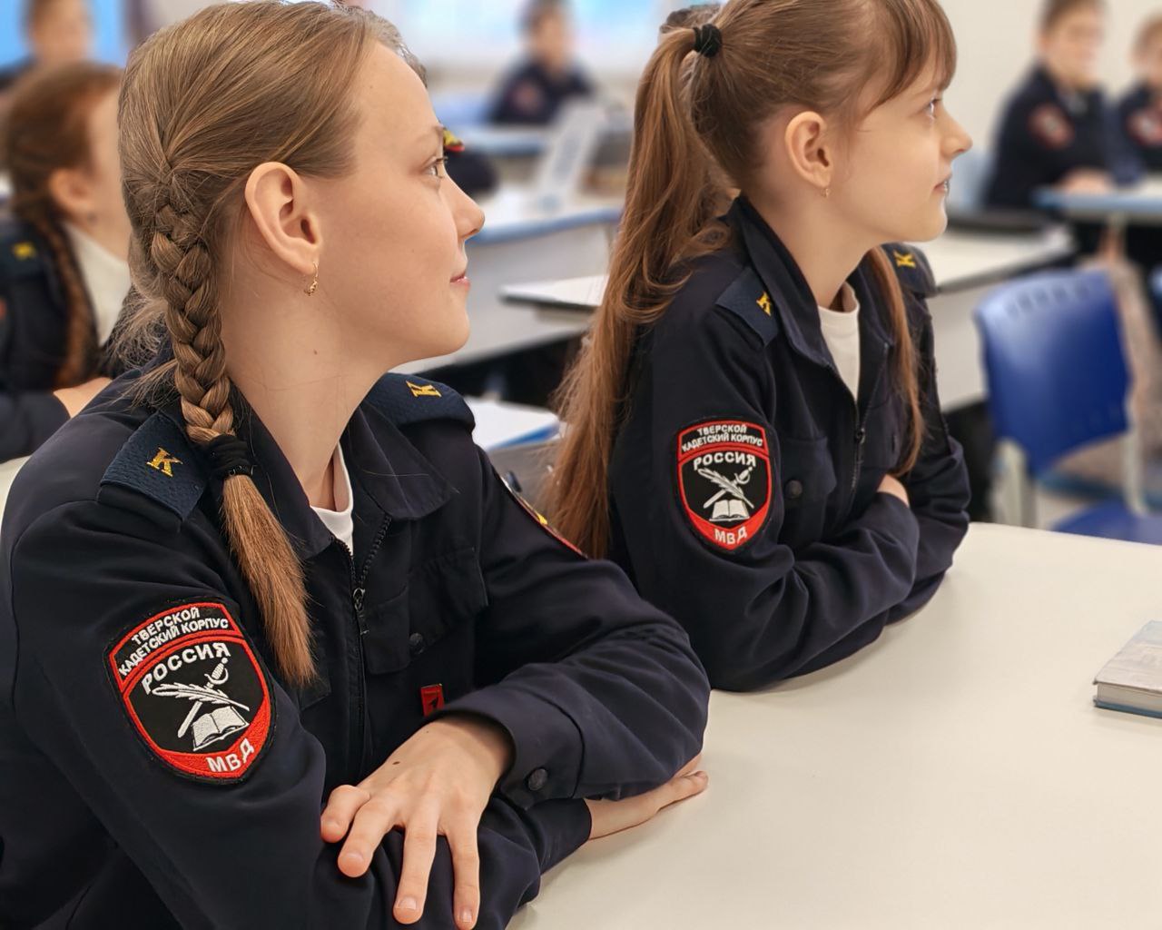 Сотрудники Госавтоинспекции города Твери провели «Урок мужества» для кадетов Центра образования № 56 Сотрудники Госавтоинспекции города Твери провели «Урок мужества» для кадетов Центра образования № 56