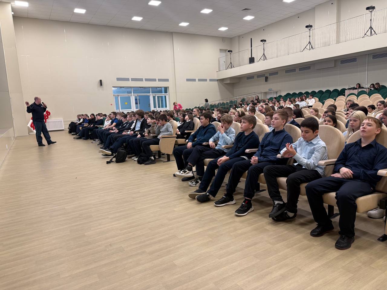 Тверские Госавтоинспекторы провели интерактивное мероприятие «Безопасная зима» с учениками 6-х и 7-х классов ЦО № 56 Тверские Госавтоинспекторы провели интерактивное мероприятие «Безопасная зима» с учениками 6-х и 7-х классов ЦО № 56