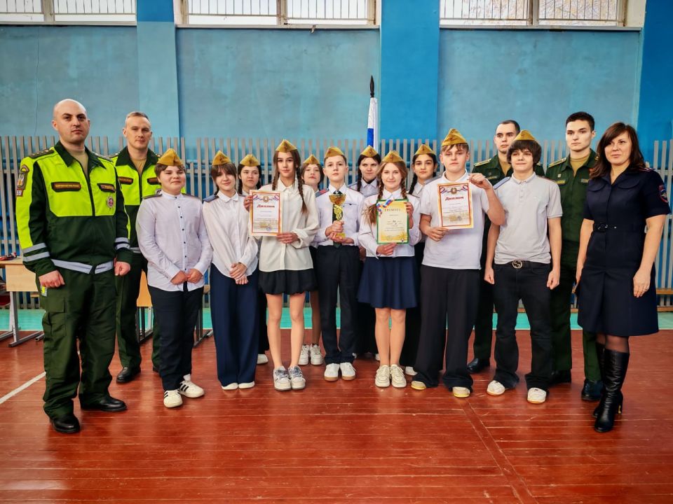 В МБОУ СШ № 36 города Твери состоялся строевой смотр, посвященный Дню защитника Отечества