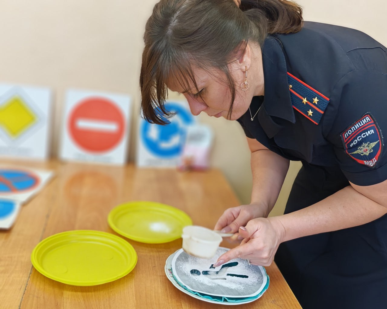 Тверские автоинспекторы и юные инспекторы движения провели «Безопасную масленицу» в Гимназии №44 города Твери Тверские автоинспекторы и юные инспекторы движения провели «Безопасную масленицу» в Гимназии №44 города Твери