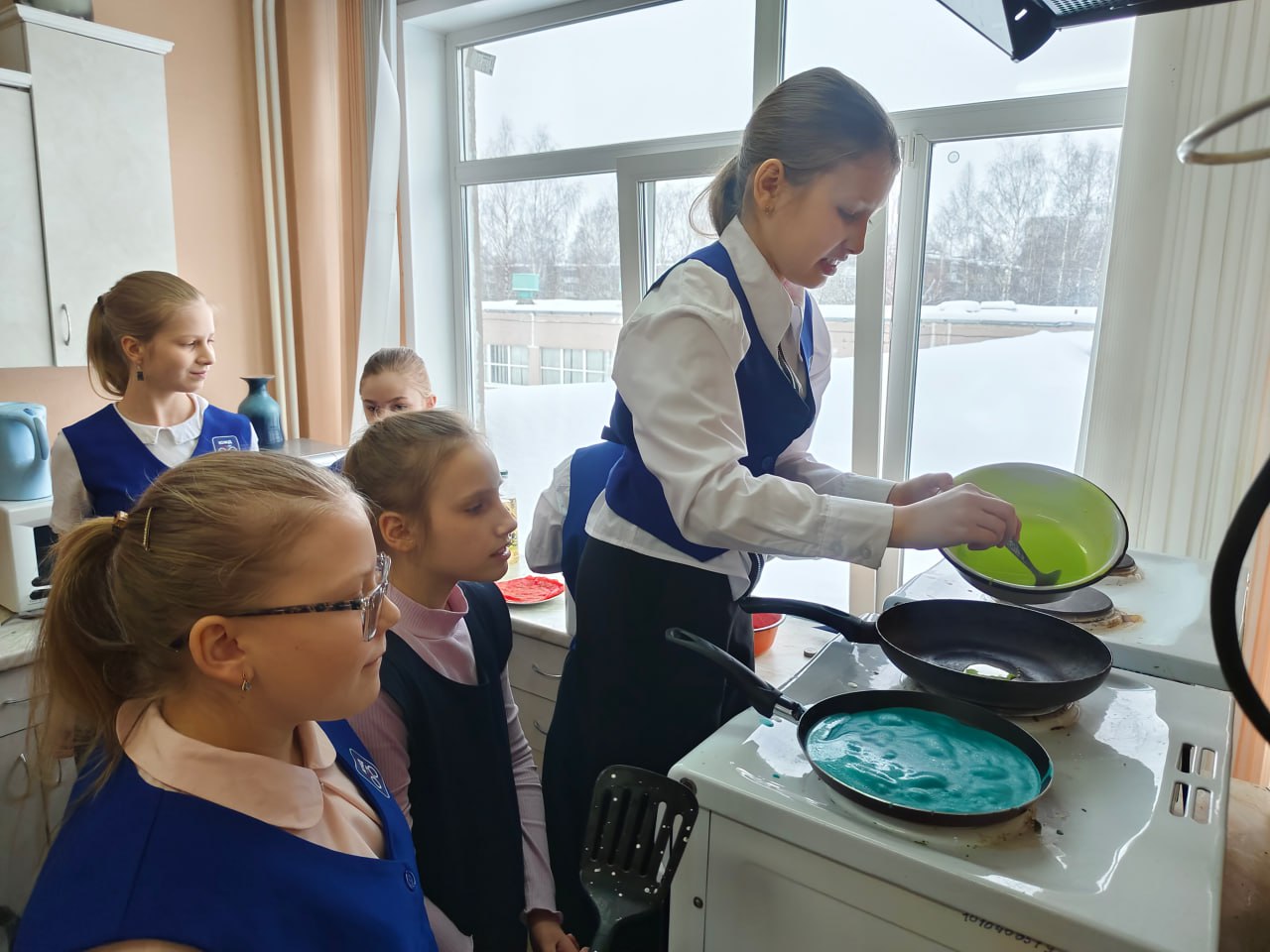 Тверские автоинспекторы и юные инспекторы движения провели «Безопасную масленицу» в Гимназии №44 города Твери Тверские автоинспекторы и юные инспекторы движения провели «Безопасную масленицу» в Гимназии №44 города Твери