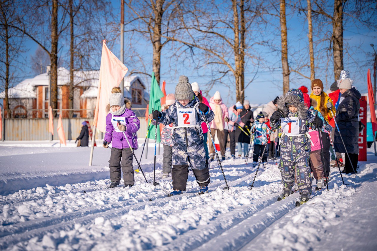 Дошколята из Лихославля соревновались на лыжне Дошколята из Лихославля соревновались на лыжне