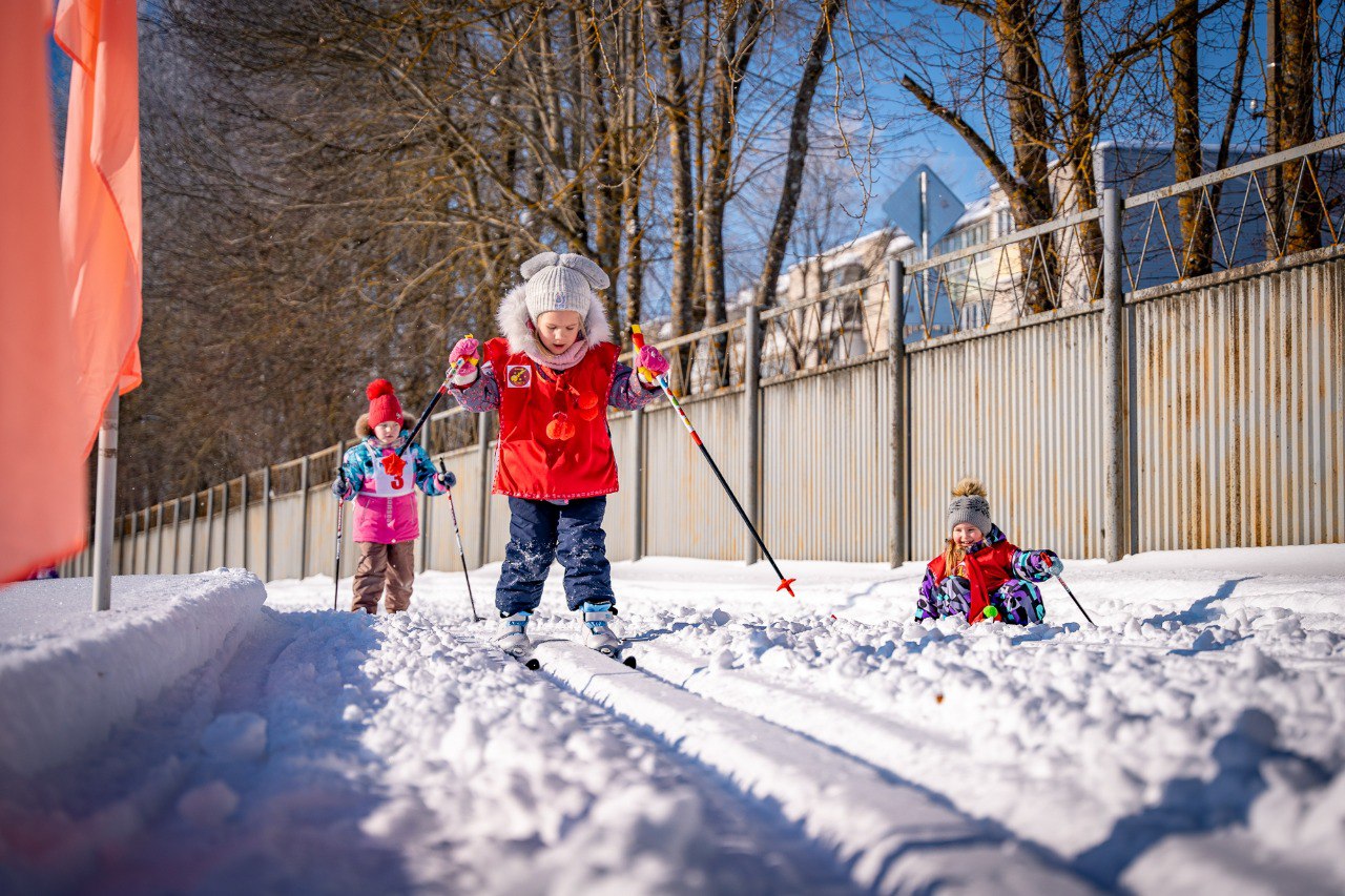 Дошколята из Лихославля соревновались на лыжне Дошколята из Лихославля соревновались на лыжне