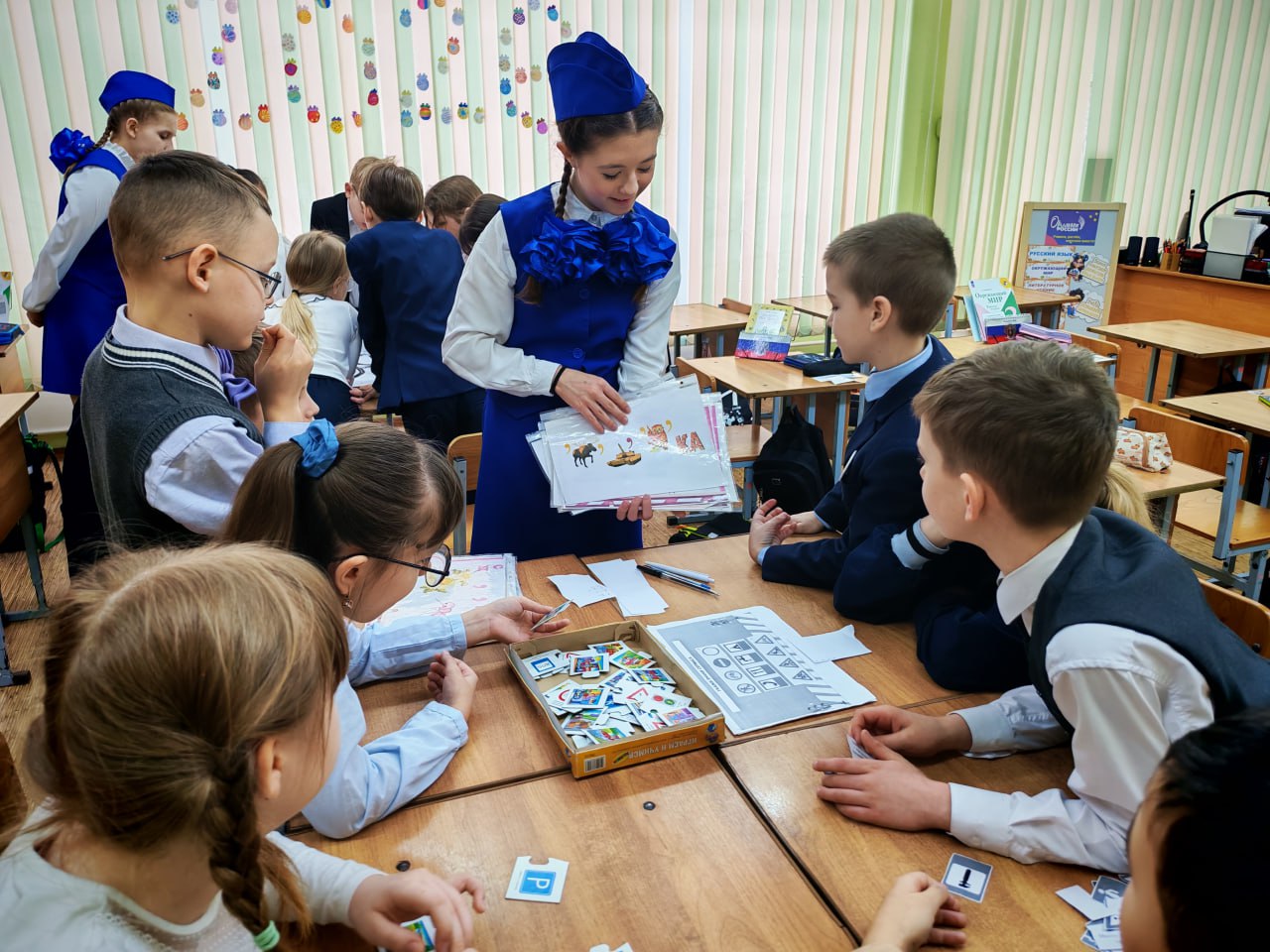 Знатоки дорожных правил: в Твери прошел интерактивный квест по ПДД Знатоки дорожных правил: в Твери прошел интерактивный квест по ПДД