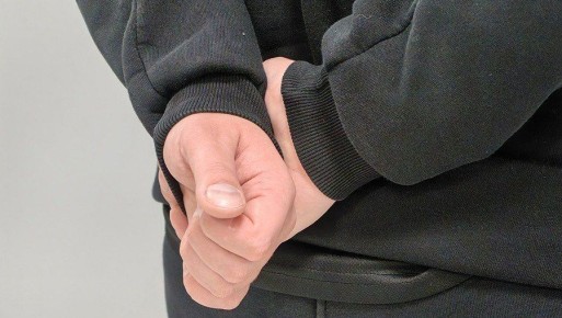 Перелом на праздник: агрессор покалечил пенсионерку в Калининском округе