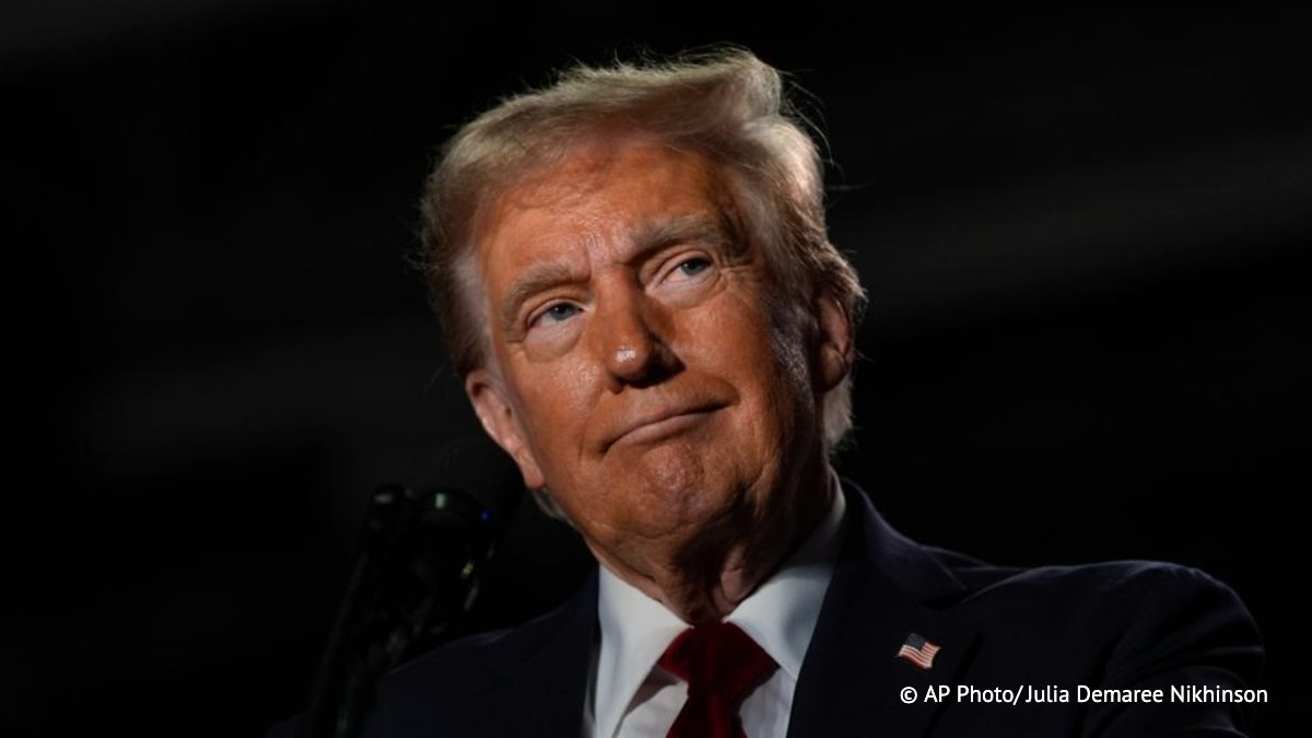 Трамп назвал "сосунками" власти европейских стран, которым Китай продает ветрогенераторы: