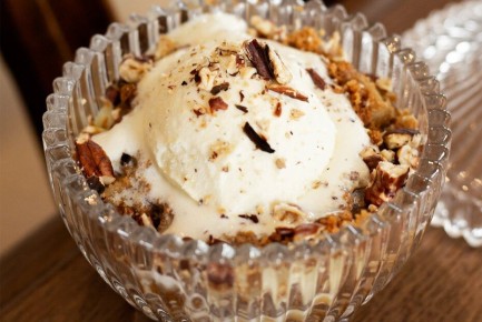 Нежные запеченные яблоки с имбирным акцентом