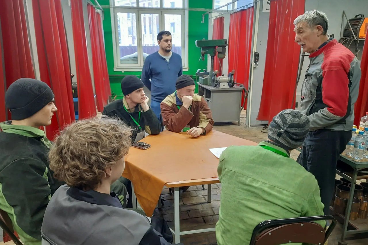 Тверская область вошла в топ регионов по вовлеченности студентов в соревновательную программу регионального этапа чемпионата по профессиональному мастерству «Профессионалы», заняв 12 место среди субъектов РФ Тверская область вошла в топ регионов по вовлеченности студентов в соревновательную программу регионального этапа чемпионата по профессиональному мастерству «Профессионалы», заняв 12 место среди субъектов РФ