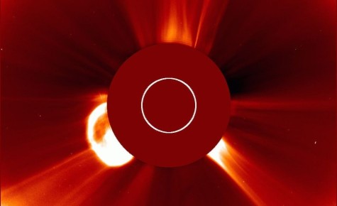 Выброс плазмы на Солнце может повлиять на старт лунной миссии