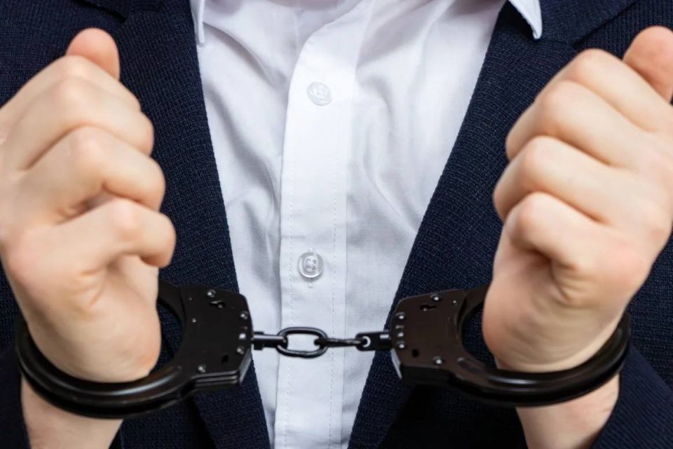 � ���������� ���� ��� ������ ���������� � �������� ���� ������ � 1995 ����