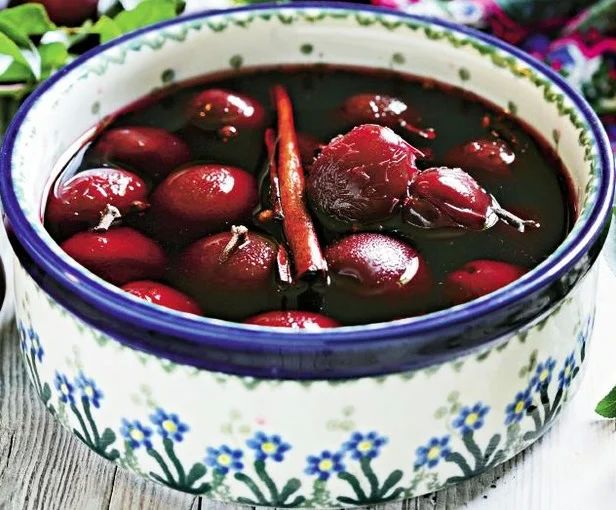 Пряные сливы в сиропе: идеальная зимняя заготовка