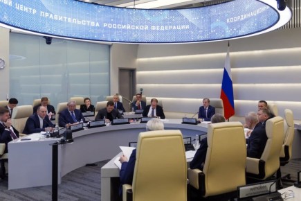 В строительных и подготовительных работах на участках будущей ВСМ Москва – Санкт-Петербург задействованы около 21 тысяч строителей и 10 тысяч единиц строительной техники