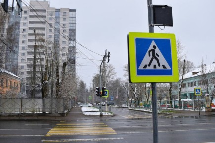 В Твери продолжаются работы по установке новых светофоров