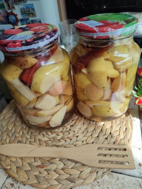 Груши на зиму: как приготовить идеальную закуску для гурманов