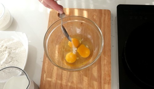 Блинный торт с вареной сгущенкой: нежность и вкус в каждом кусочке