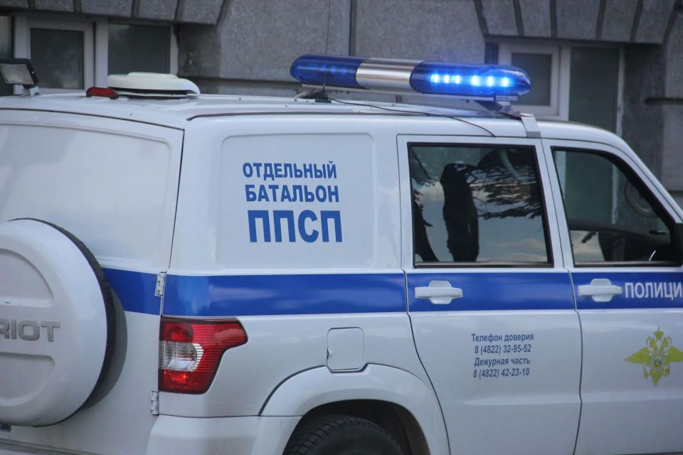 В Торжке полицейские установили участников «бойцовского клуба» у кафе