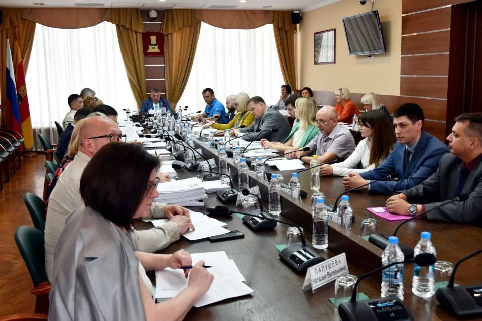 Валентина Дронова приняла участие в работе постоянного комитета ЗС ТО по госустройству и местному самоуправлению
