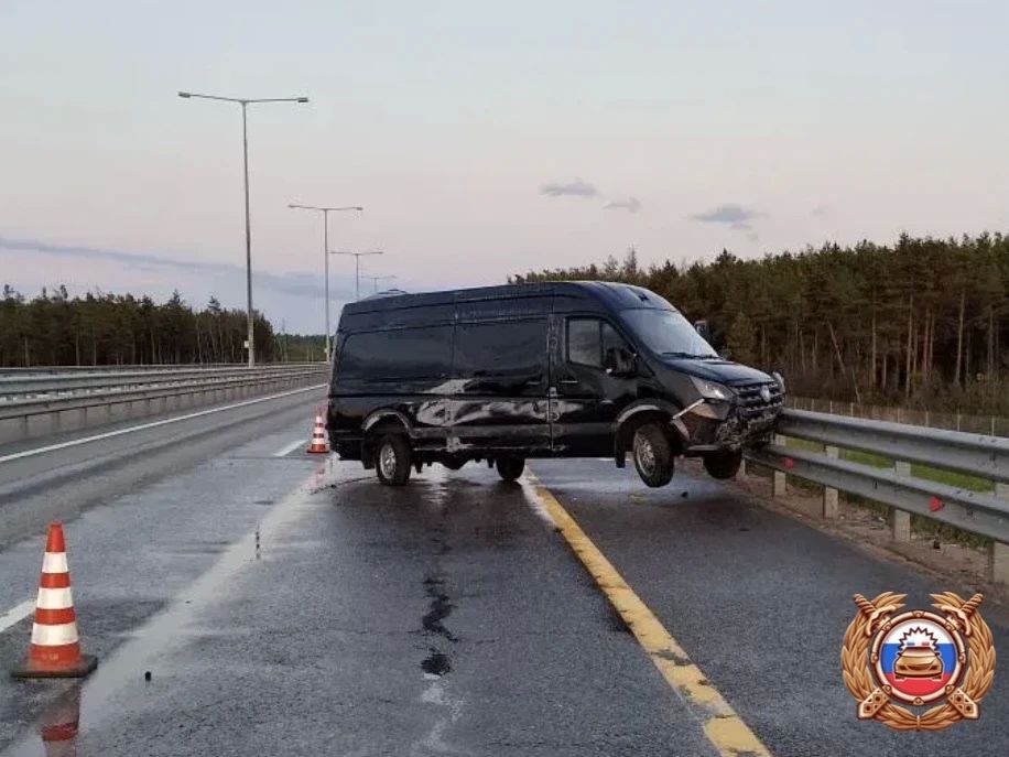 Появились подробности и фото массовой аварии на трассе в Тверской области Появились подробности и фото массовой аварии на трассе в Тверской области