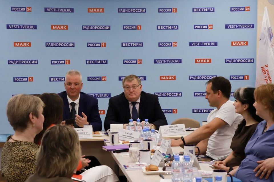 На площадке ГТРК «Тверь» проходит пресс-завтрак с представителями ВНИИ МВД России На площадке ГТРК «Тверь» проходит пресс-завтрак с представителями ВНИИ МВД России