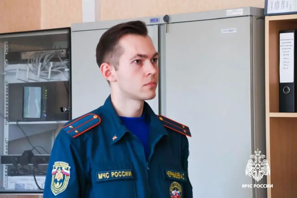 Врио начальника Главного управления МЧС России по Тверской области Алексей Уткин посетил испытательную пожарную лабораторию региона Врио начальника Главного управления МЧС России по Тверской области Алексей Уткин посетил испытательную пожарную лабораторию региона