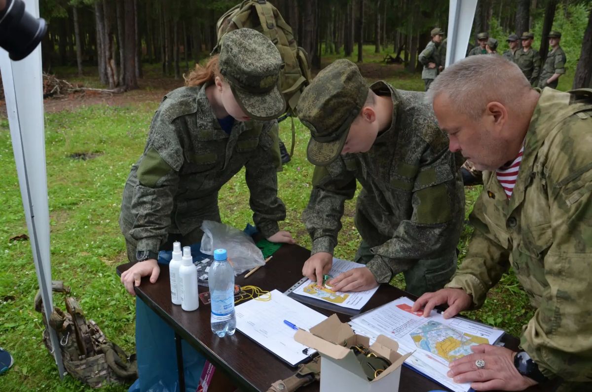 Воспитанники тверского ВПК ДП «Сириус» завоевали серебро в финале «Орленка» Воспитанники тверского ВПК ДП «Сириус» завоевали серебро в финале «Орленка»