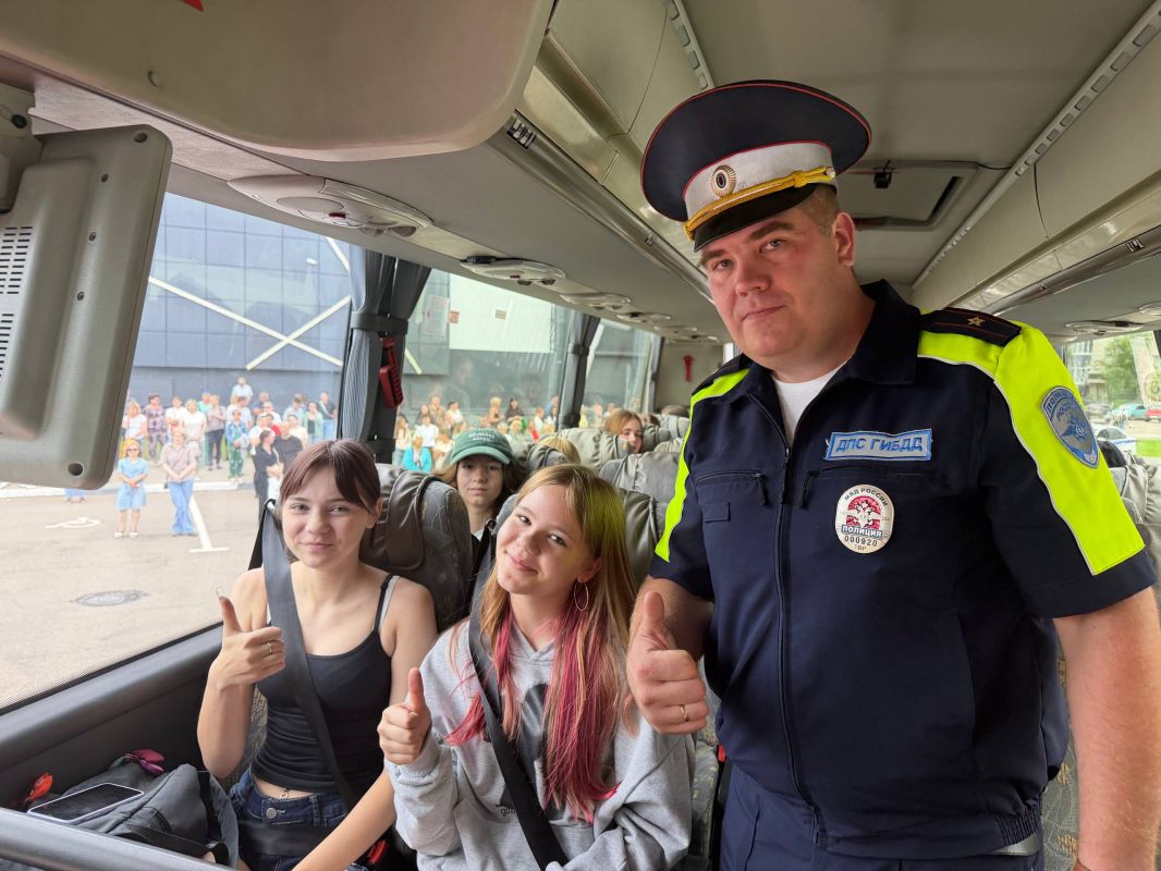 15 июля тверские автобусы со школьниками отправились в загородные лагеря 15 июля тверские автобусы со школьниками отправились в загородные лагеря