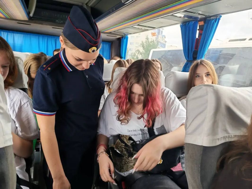 15 июля тверские автобусы со школьниками отправились в загородные лагеря 15 июля тверские автобусы со школьниками отправились в загородные лагеря