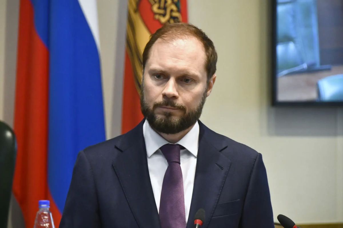 16 июля глава региона Виталий Королев в Законодательном Собрании Тверской области представил отчёт о результатах деятельности регионального Правительства в 2025 году 16 июля глава региона Виталий Королев в Законодательном Собрании Тверской области представил отчёт о результатах деятельности регионального Правительства в 2025 году