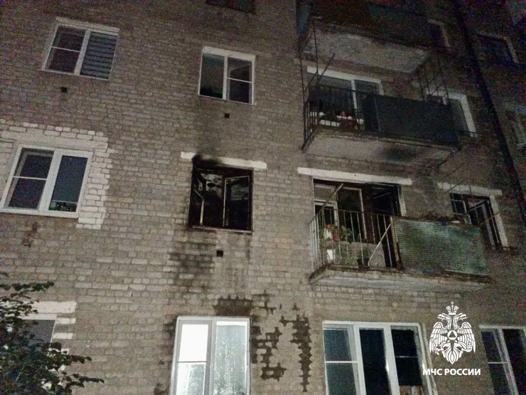 Ржевские огнеборцы спасли двух человек Ржевские огнеборцы спасли двух человек