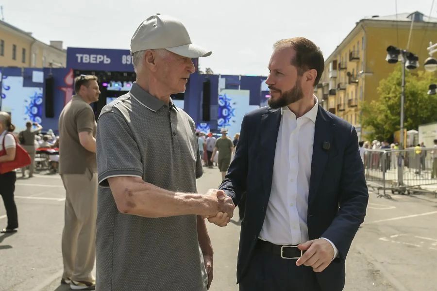 Виталий Королев: "Праздник не только на улицах – он в сердцах жителей Твери" Виталий Королев: "Праздник не только на улицах – он в сердцах жителей Твери"