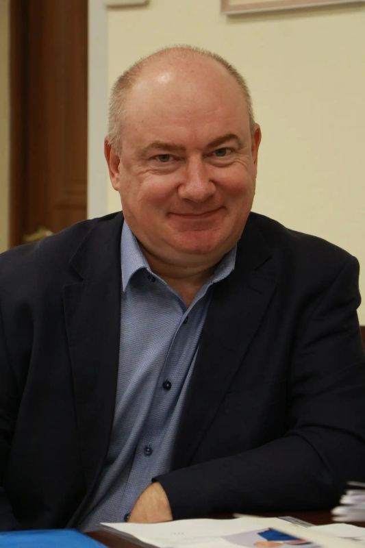 Кандидат на должность Губернатора Тверской области Сергей Малинкович представил в облизбирком документы на регистрацию Кандидат на должность Губернатора Тверской области Сергей Малинкович представил в облизбирком документы на регистрацию