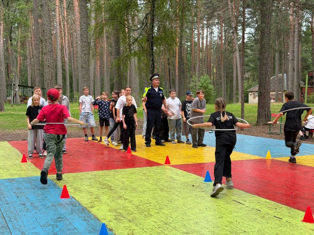 В загородном оздоровительном лагере «Ровеснике» прошел турнир по пешеходной грамотности В загородном оздоровительном лагере «Ровеснике» прошел турнир по пешеходной грамотности