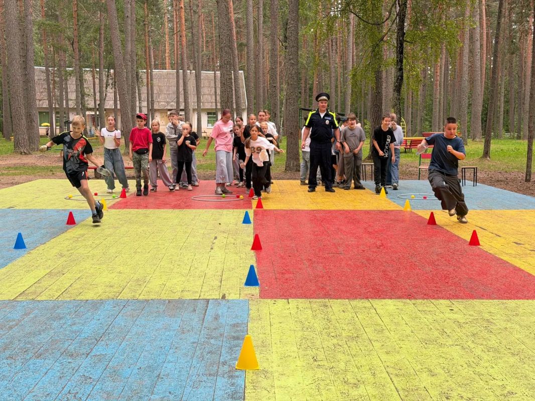 В загородном оздоровительном лагере «Ровеснике» прошел турнир по пешеходной грамотности В загородном оздоровительном лагере «Ровеснике» прошел турнир по пешеходной грамотности