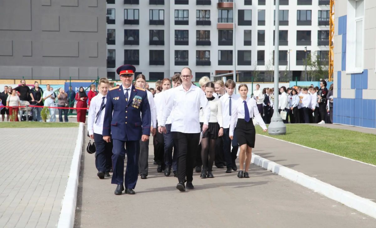 В Тверской области новый учебный путь кадет начался с напутствия офицеров следственного управления Следственного комитета В Тверской области новый учебный путь кадет начался с напутствия офицеров следственного управления Следственного комитета