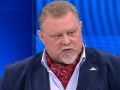 Владислав Шурыгин: Ну, сцуко, сколько уже можно твердить - собрать дешёвое устройство из нескольких датчиков изменения магнитного поля, разместить их под днищем и вывести их на пульт размером с брелок - дело желания и пары...
