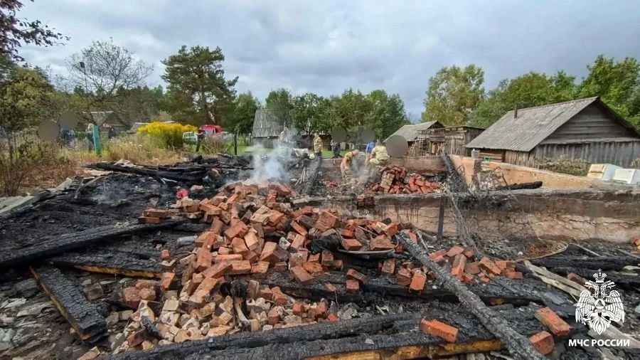 Страшный пожар в Тверской области унес жизни двух человек Страшный пожар в Тверской области унес жизни двух человек