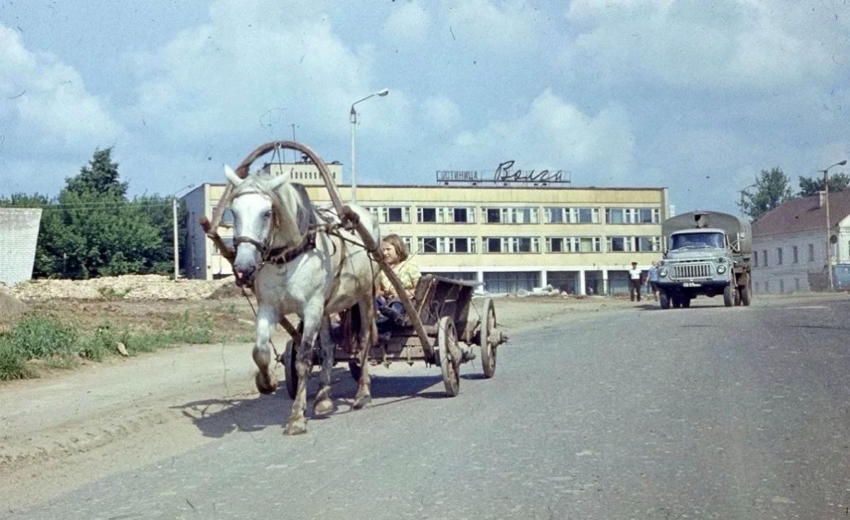 В Старице Тверской области открылась обновленная гостиница «Волга» в советском стиле: это новые рабочие места и рост турпотока В Старице Тверской области открылась обновленная гостиница «Волга» в советском стиле: это новые рабочие места и рост турпотока