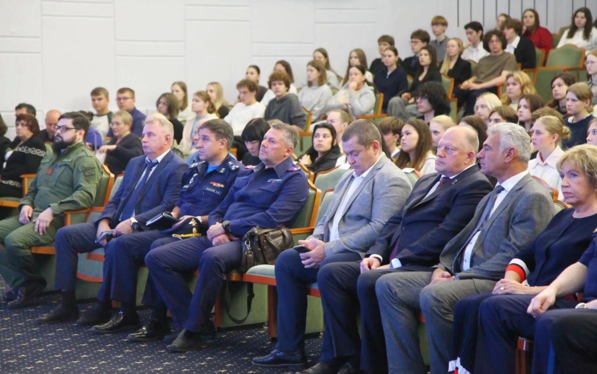 В Твери сотрудник СК принял участие во Всероссийском форуме, посвященном Дню солидарности в борьбе с терроризмом В Твери сотрудник СК принял участие во Всероссийском форуме, посвященном Дню солидарности в борьбе с терроризмом