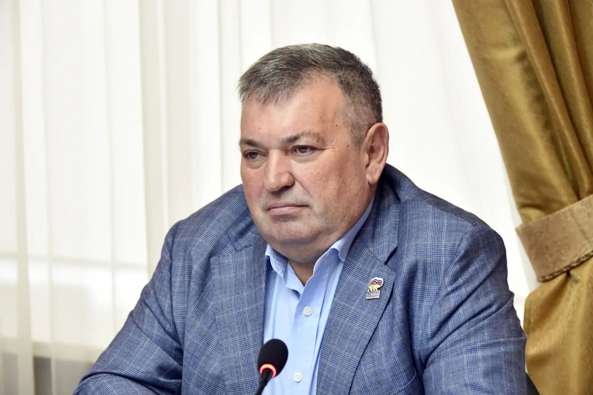 На заседании комитета по государственному устройству и местному самоуправлению, которое состоялось 7 сентября под председательством Александра Клиновского, было рассмотрено три вопроса На заседании комитета по государственному устройству и местному самоуправлению, которое состоялось 7 сентября под председательством Александра Клиновского, было рассмотрено три вопроса