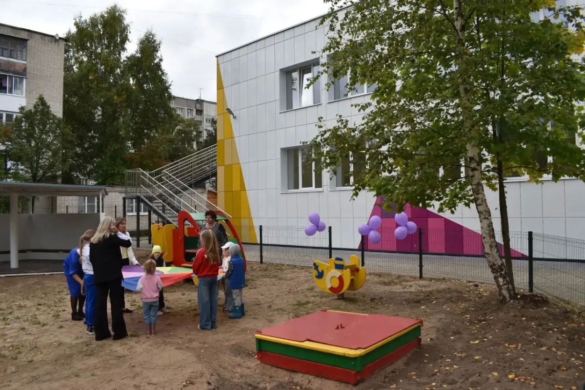 В Заволжском районе Твери состоялось торжественное открытие МБДОУ Детский сад № 160, который после завершения капитального ремонта получил новое название «Калейдоскоп» В Заволжском районе Твери состоялось торжественное открытие МБДОУ Детский сад № 160, который после завершения капитального ремонта получил новое название «Калейдоскоп»