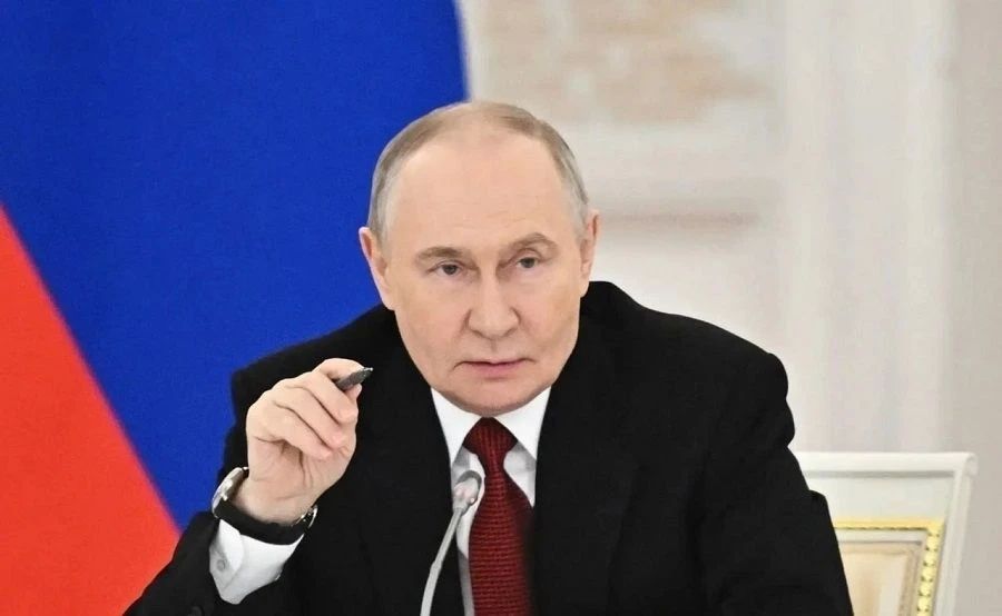 Владимир Путин передал активы ряда компаний во временное управление