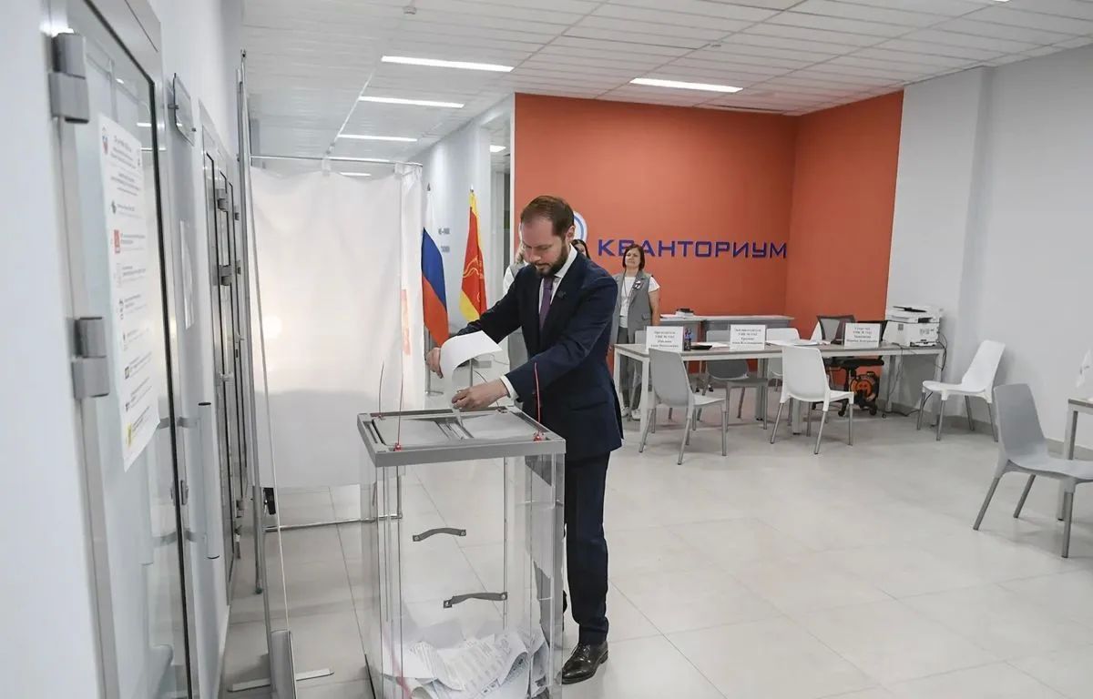 Виталий Королев проголосовал на выборах в Тверской области в первый день Виталий Королев проголосовал на выборах в Тверской области в первый день