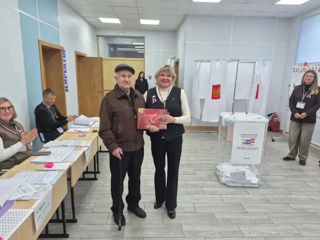 Современные защитники Родины наравне с героями поколения победителей голосуют за будущее Верхневолжья и страны Современные защитники Родины наравне с героями поколения победителей голосуют за будущее Верхневолжья и страны