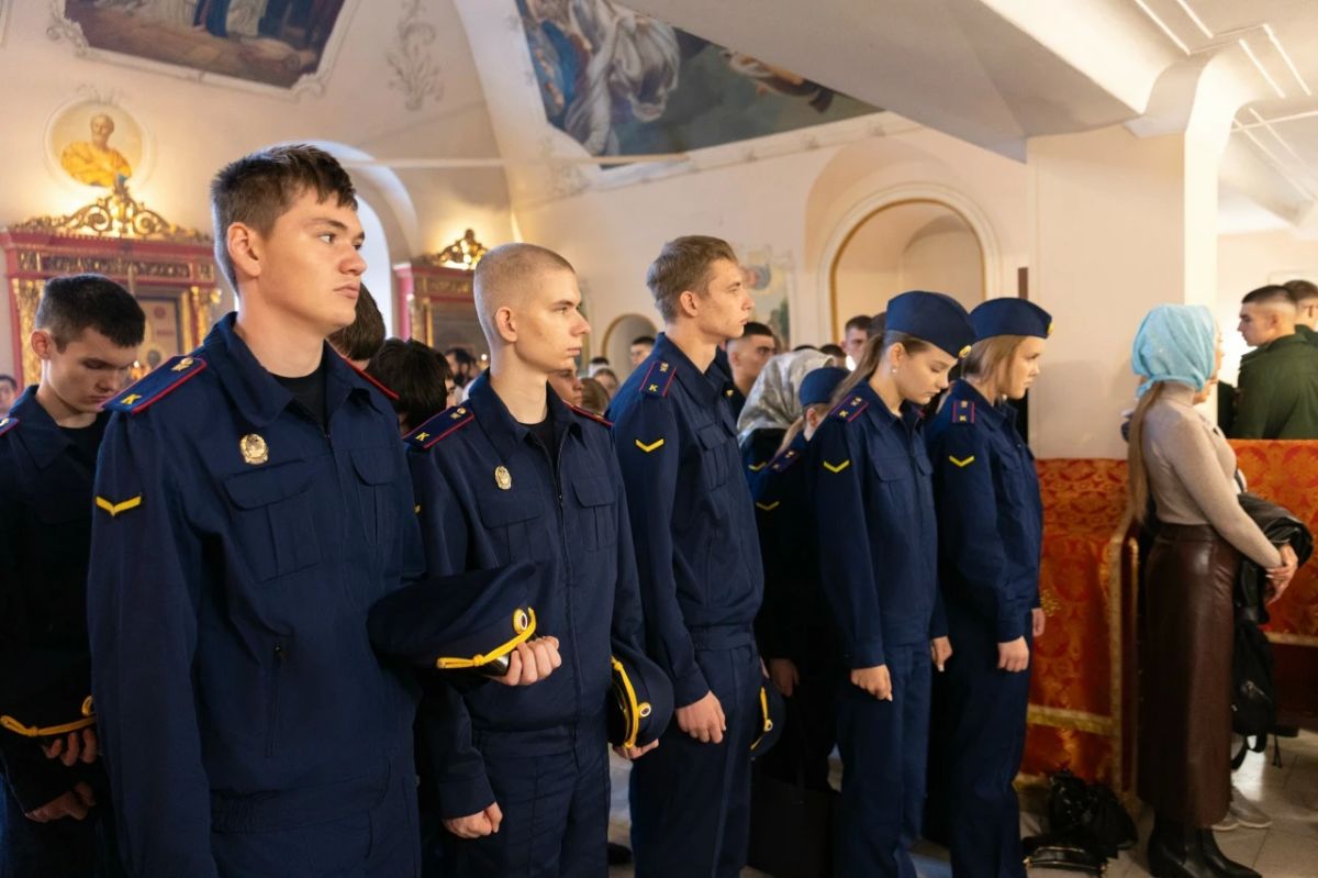 В Главном храме Следственного комитета России состоялось всенощное бдение в канун престольного праздника святого великомученика Никиты В Главном храме Следственного комитета России состоялось всенощное бдение в канун престольного праздника святого великомученика Никиты