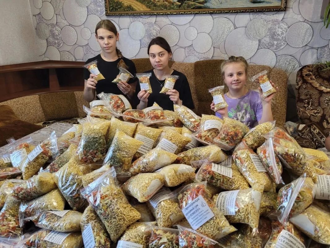Машины, стройматериалы, продукты: из Тверской области на СВО отправился очередной гумгруз Машины, стройматериалы, продукты: из Тверской области на СВО отправился очередной гумгруз